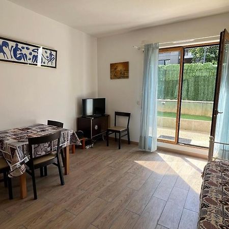 Logement Entier 2 Pieces Parking 5'Metro Saint-Denis  Dış mekan fotoğraf