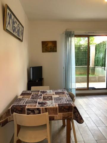 Logement Entier 2 Pieces Parking 5'Metro Saint-Denis  Dış mekan fotoğraf